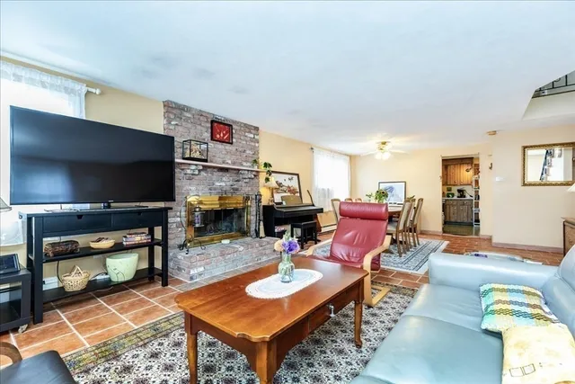 $749,000 | 70 Maverick Street, Marblehead, MA 01945