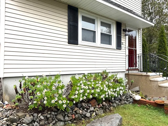 $749,000 | 70 Maverick Street, Marblehead, MA 01945