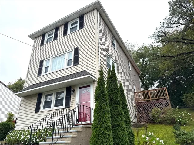 $749,000 | 70 Maverick Street, Marblehead, MA 01945