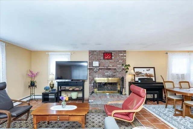 $749,000 | 70 Maverick Street, Marblehead, MA 01945