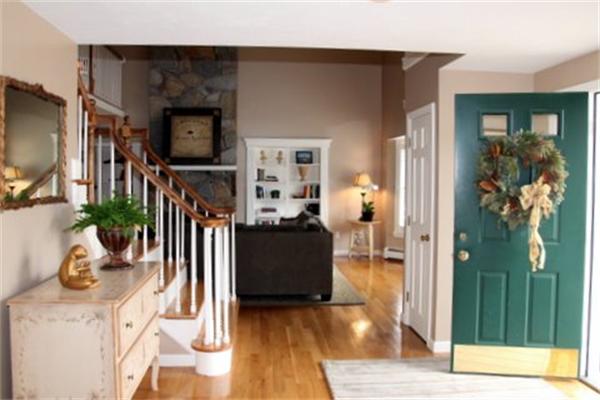 12 Wheelwright Road Medfield, MA 02052 - Photo 2 of 21 Gallery Image 2