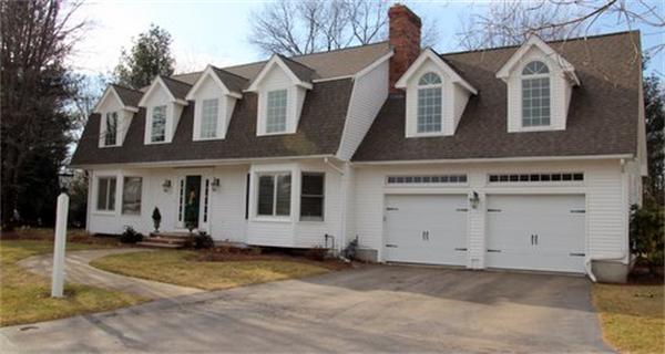 12 Wheelwright Road Medfield, MA 02052 - Photo 3 of 21 Gallery Image 3