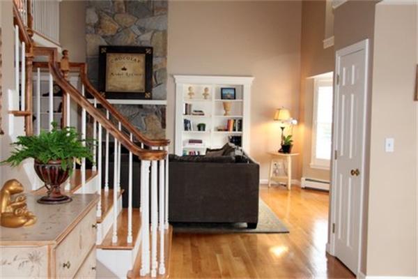 12 Wheelwright Road Medfield, MA 02052 - Photo 4 of 21 Gallery Image 4