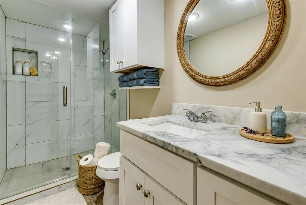 110 Crandall Road Irving, TX 75060 - Photo 4 of 13