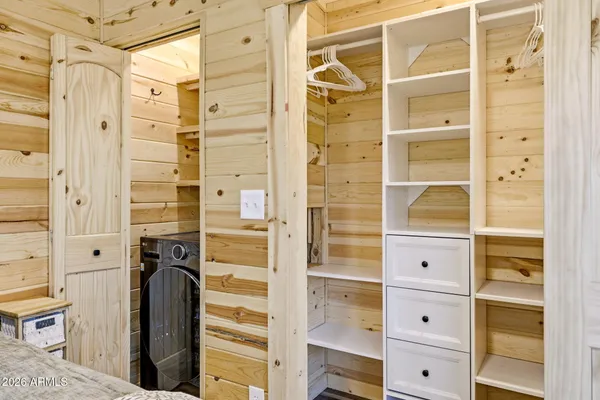 $439,900 | 2787 Deer Hill, Overgaard, AZ 85933