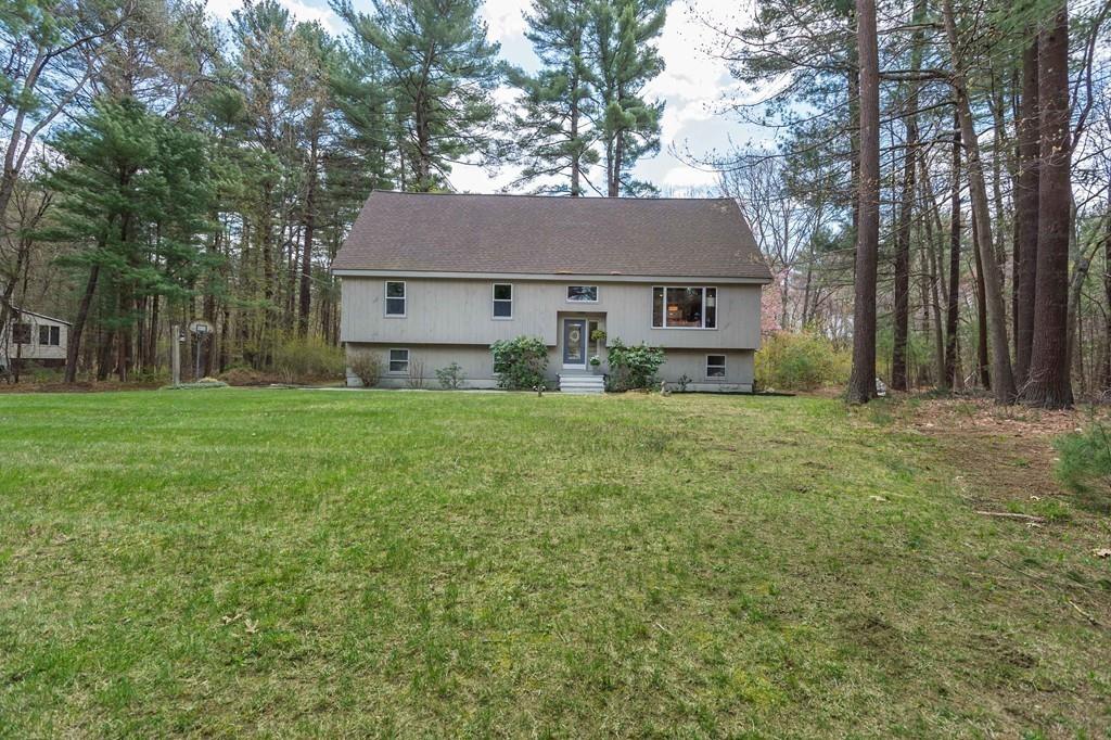 11 Mohawk Road Andover, MA 01810 - Photo 3 of 36 Gallery Image 3