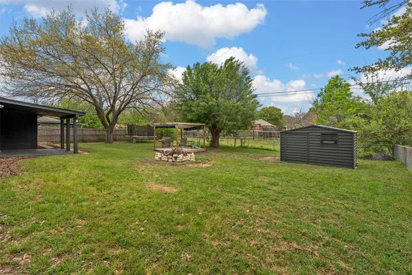 $340,000 | 316 Neely Road, Hewitt, TX 76643