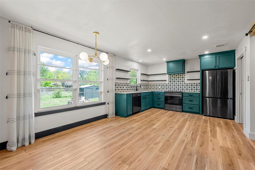 316 Neely Road Hewitt, TX 76643 - Photo 6 of 25