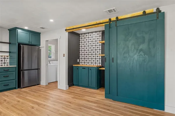 $340,000 | 316 Neely Road, Hewitt, TX 76643