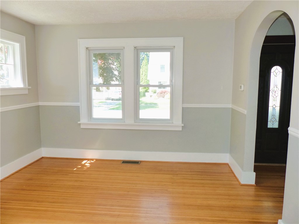 53 Coolidge Road Irondequoit, NY 14622 - Photo 8 of 23