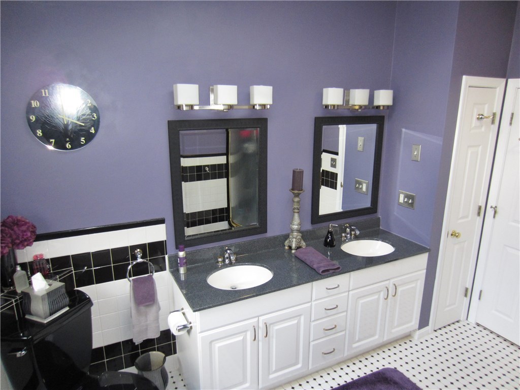 7 Pine Hill Road Coventry, RI 02816 - Photo 15 of 37 Awesome Bathroom with Double Sink Vanity & Linin Closet!