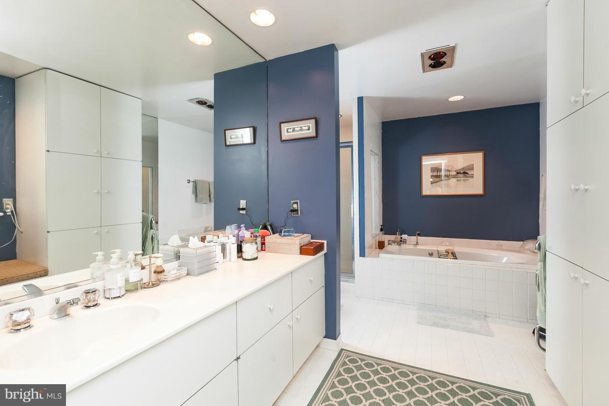 314 Garrison Forest Road Owings Mills, MD 21117 - Photo 22 of 30 Bath (Master)