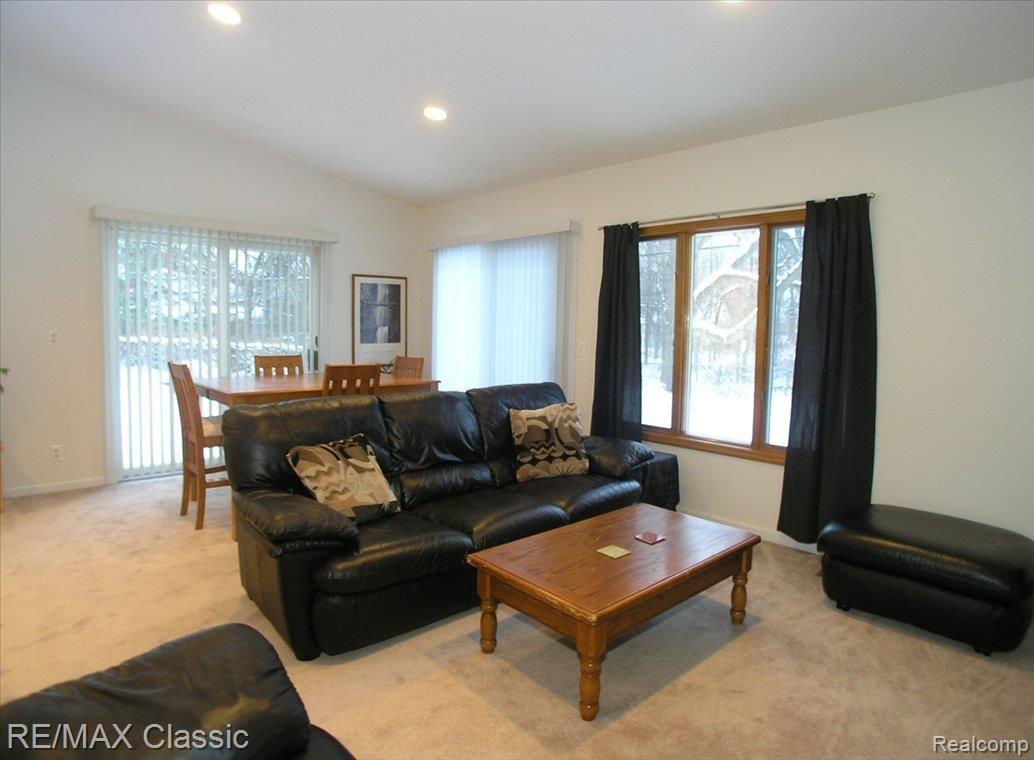 1935 Kemp Road Bloomfield Hills, MI 48302 - Photo 14 of 25 II Nelles - Kemp 002.JPG