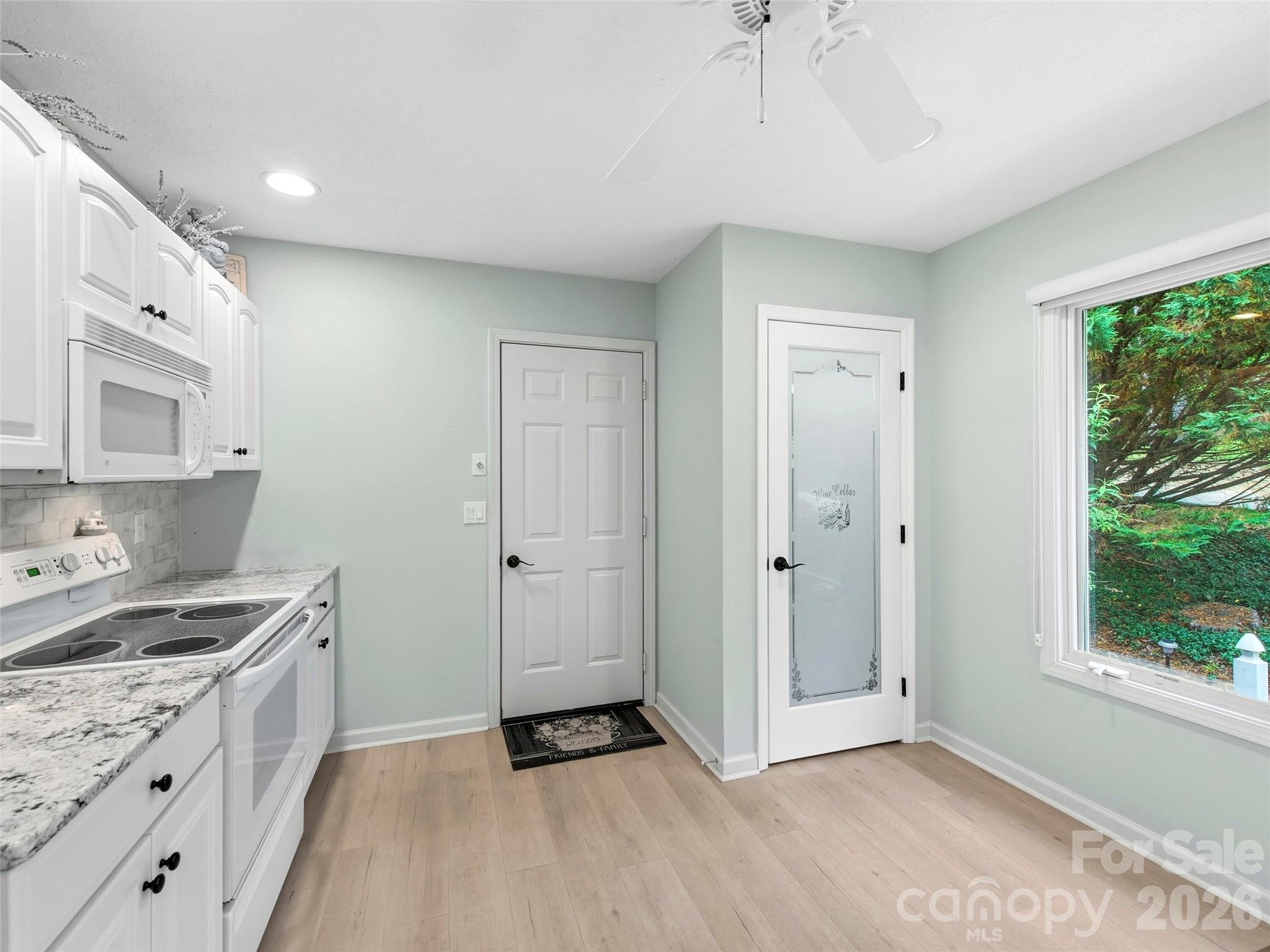 83 Laurel Ridge Place Hendersonville, NC 28739 - Photo 9 of 27
