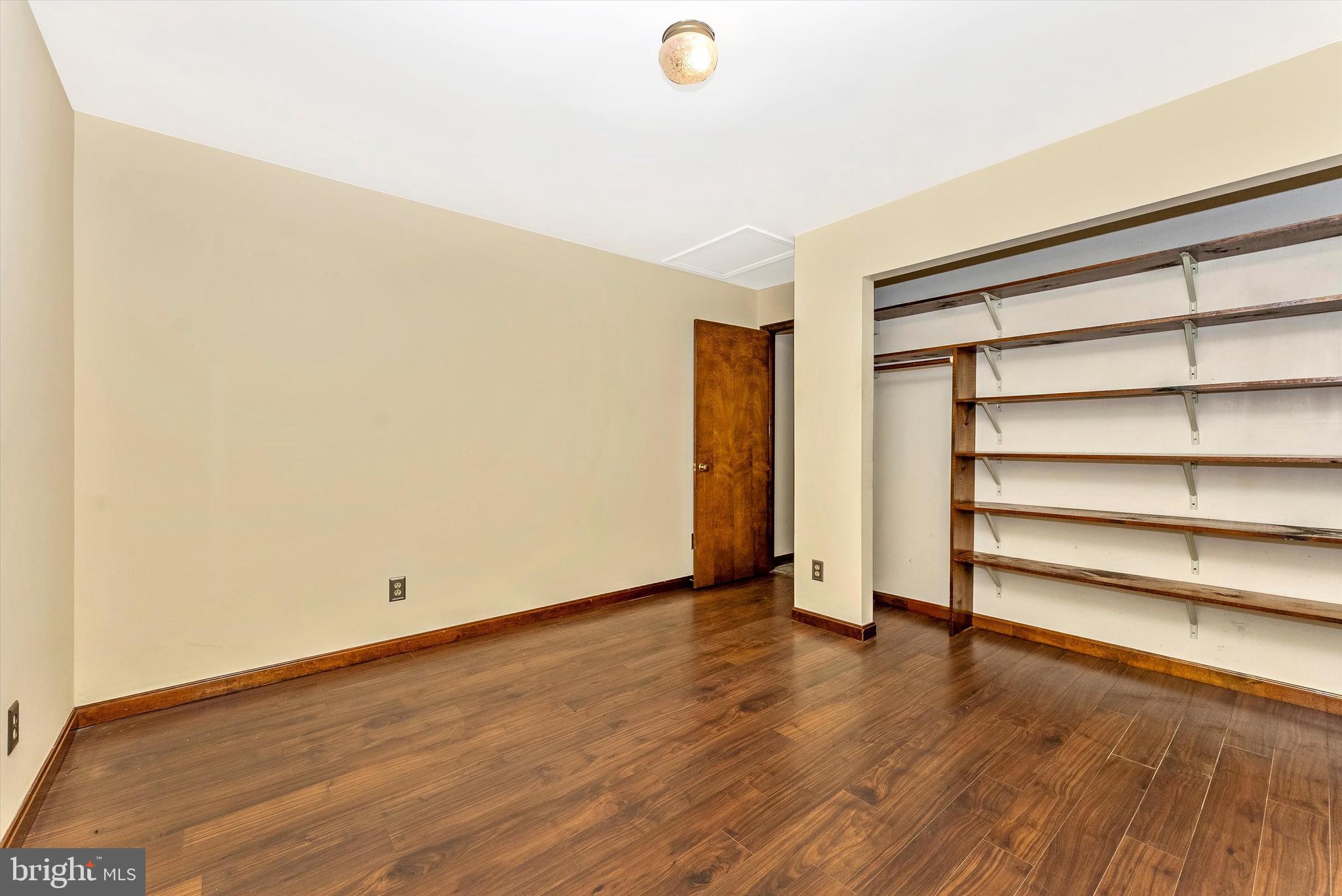4273 Bill Moxley Road Mount Airy, MD 21771 - Photo 17 of 38 Main Level Bedroom