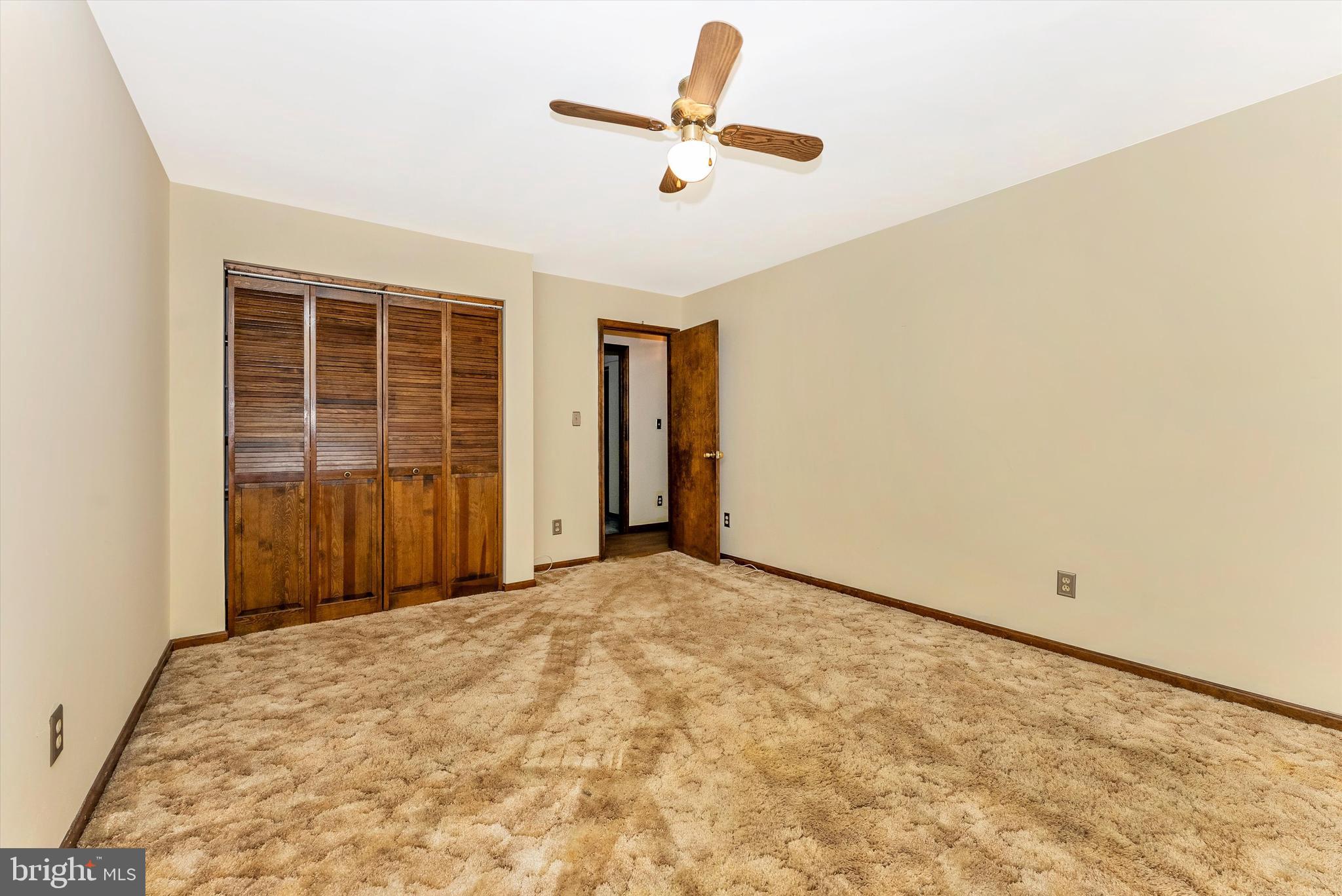 4273 Bill Moxley Road Mount Airy, MD 21771 - Photo 27 of 38 Third Upper Level Bedroom