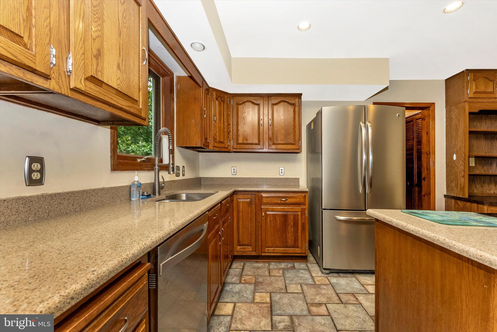 4273 Bill Moxley Road Mount Airy, MD 21771 - Photo 8 of 38 Kitchen