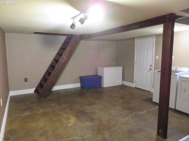 155 North McKinley Street Eugene, OR 97402 - Photo 22 of 31