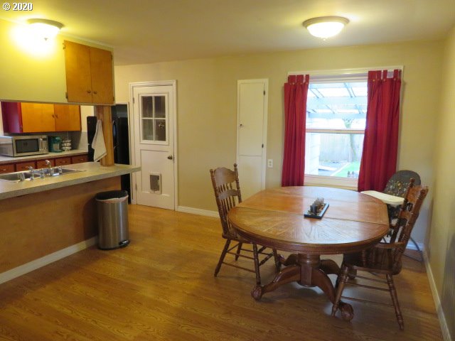 155 North McKinley Street Eugene, OR 97402 - Photo 5 of 31