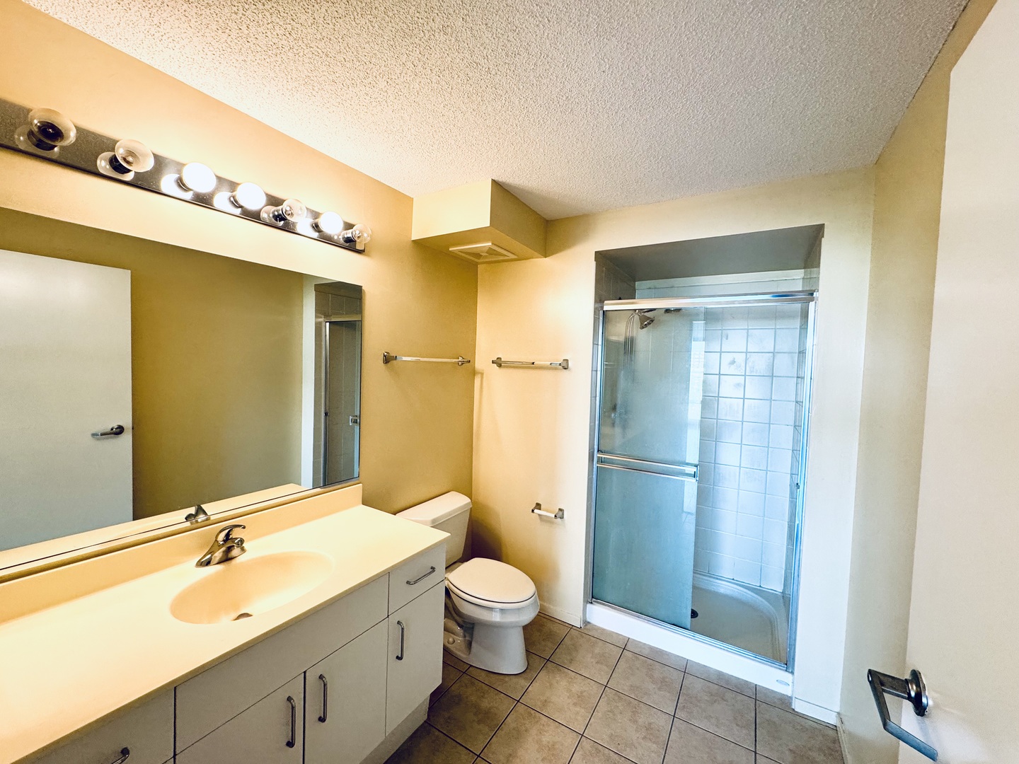 800 Elgin Road, Unit 812 Evanston, IL 60201 - Photo 13 of 19