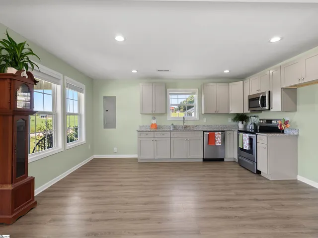 $284,000 | 381 Deer Farm Pond Lane, Fair Play, SC 29643