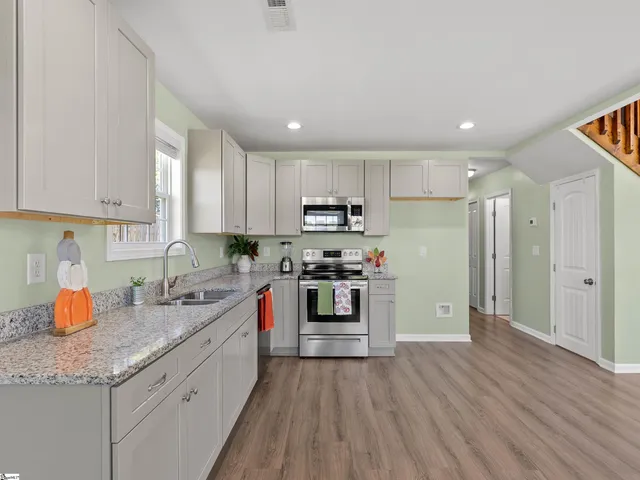 $284,000 | 381 Deer Farm Pond Lane, Fair Play, SC 29643