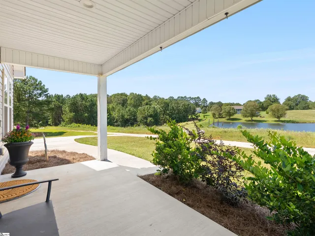 $284,000 | 381 Deer Farm Pond Lane, Fair Play, SC 29643