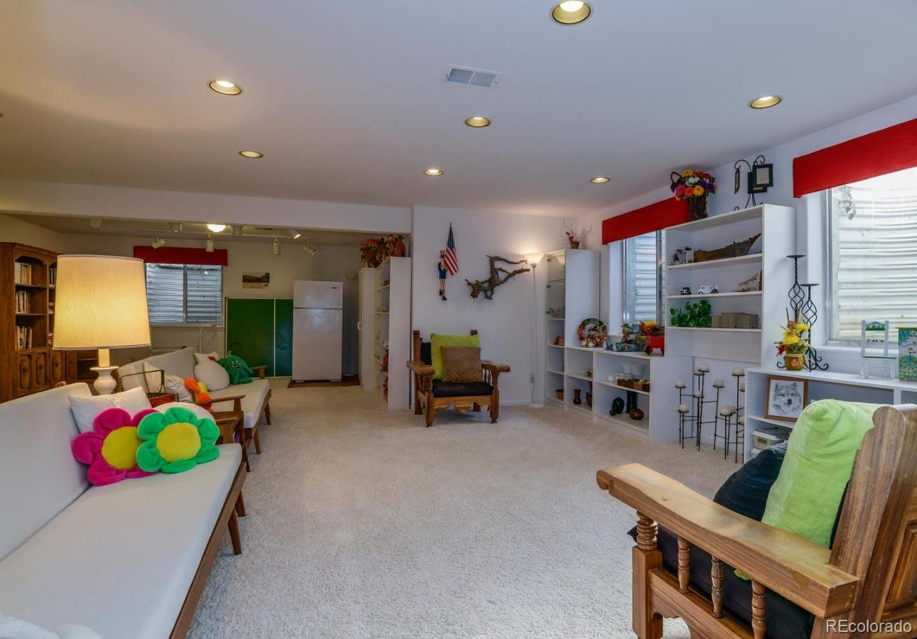 2 Birmingham Court Highlands Ranch, CO 80130 - Photo 17 of 34 Gallery Image 17