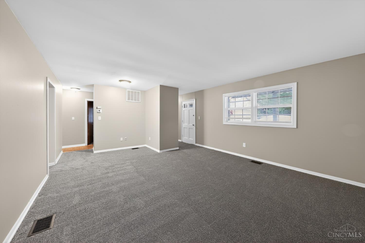 8405 Pippin Road Cincinnati, OH 45239 - Photo 9 of 30 Gallery Image 9
