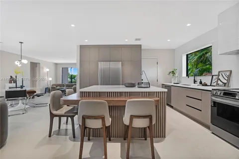 $1,550,000 | 6207 Southwest 10th Street, West Miami, FL 33144