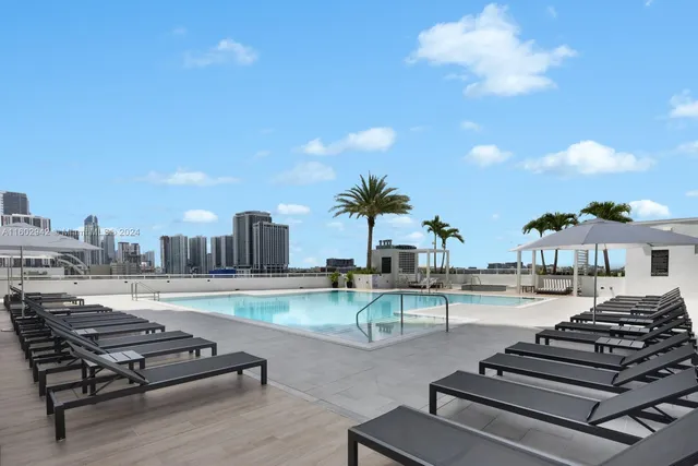 $2,645 | 2000 Biscayne Boulevard, Unit 2310, Miami, FL 33137