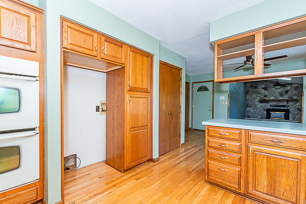 2240 Hickory Road Battle Creek, MI 49017 - Photo 26 of 58 RN5_4997