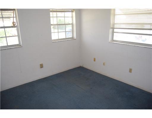 9244 Southwest 2nd Street Boca Raton, FL 33428 - Photo 5 of 10 Additional Photo