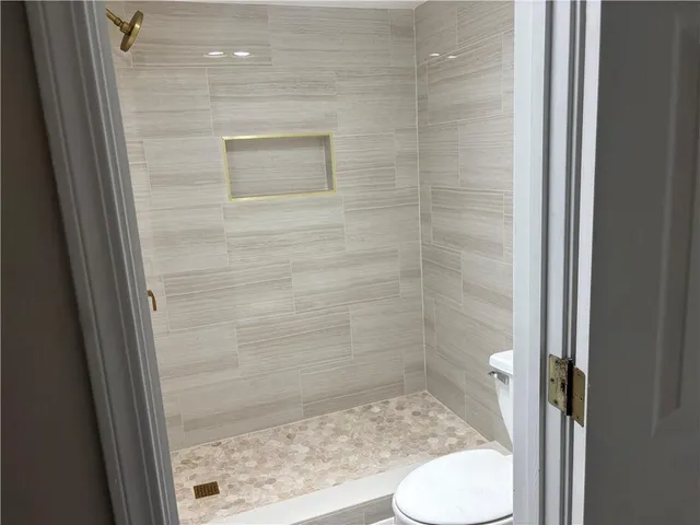 $1,800 | 3256 Timberlane Way Drive, Unit 107, Harvey, LA 70058