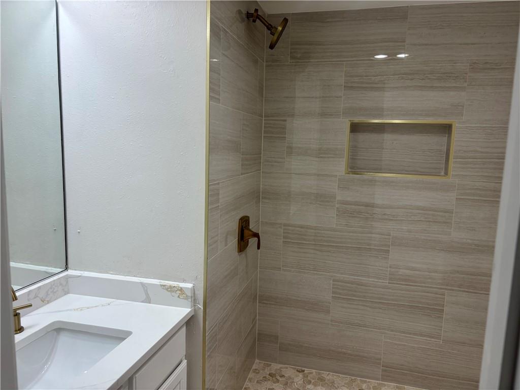 3256 Timberlane Way Drive, Unit 107 Harvey, LA 70058 - Photo 4 of 11