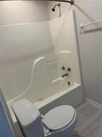 $1,800 | 3256 Timberlane Way Drive, Unit 107, Harvey, LA 70058