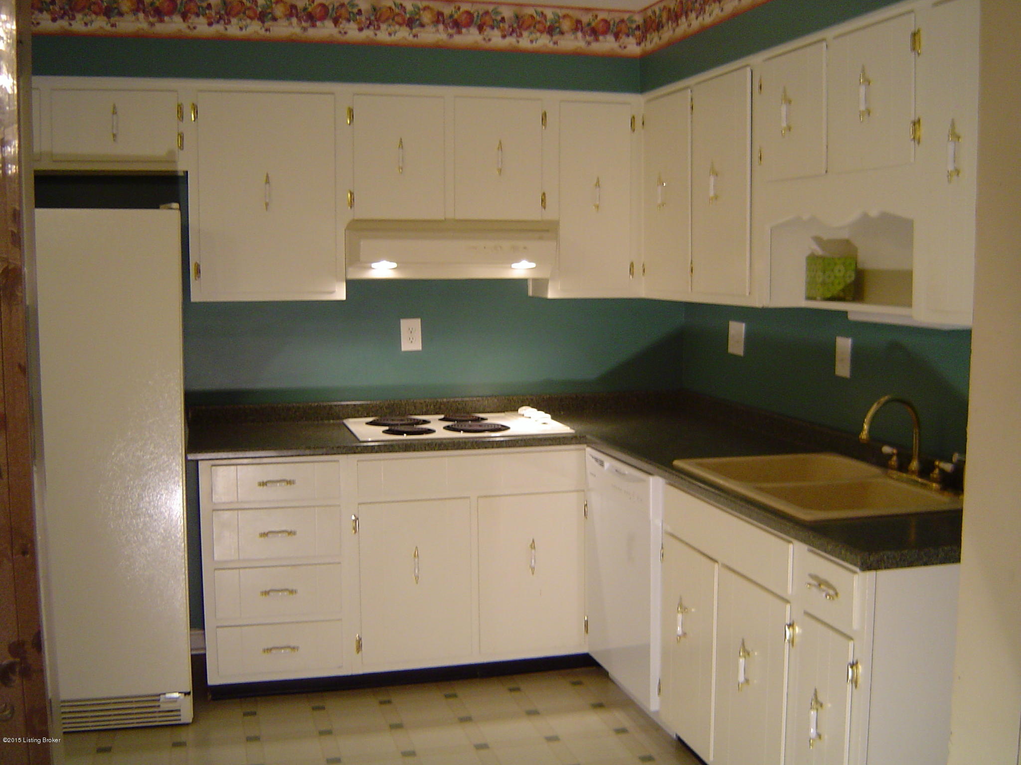 4106 Cottagehill Road Louisville, KY 40299 - Photo 9 of 24 DSC03484