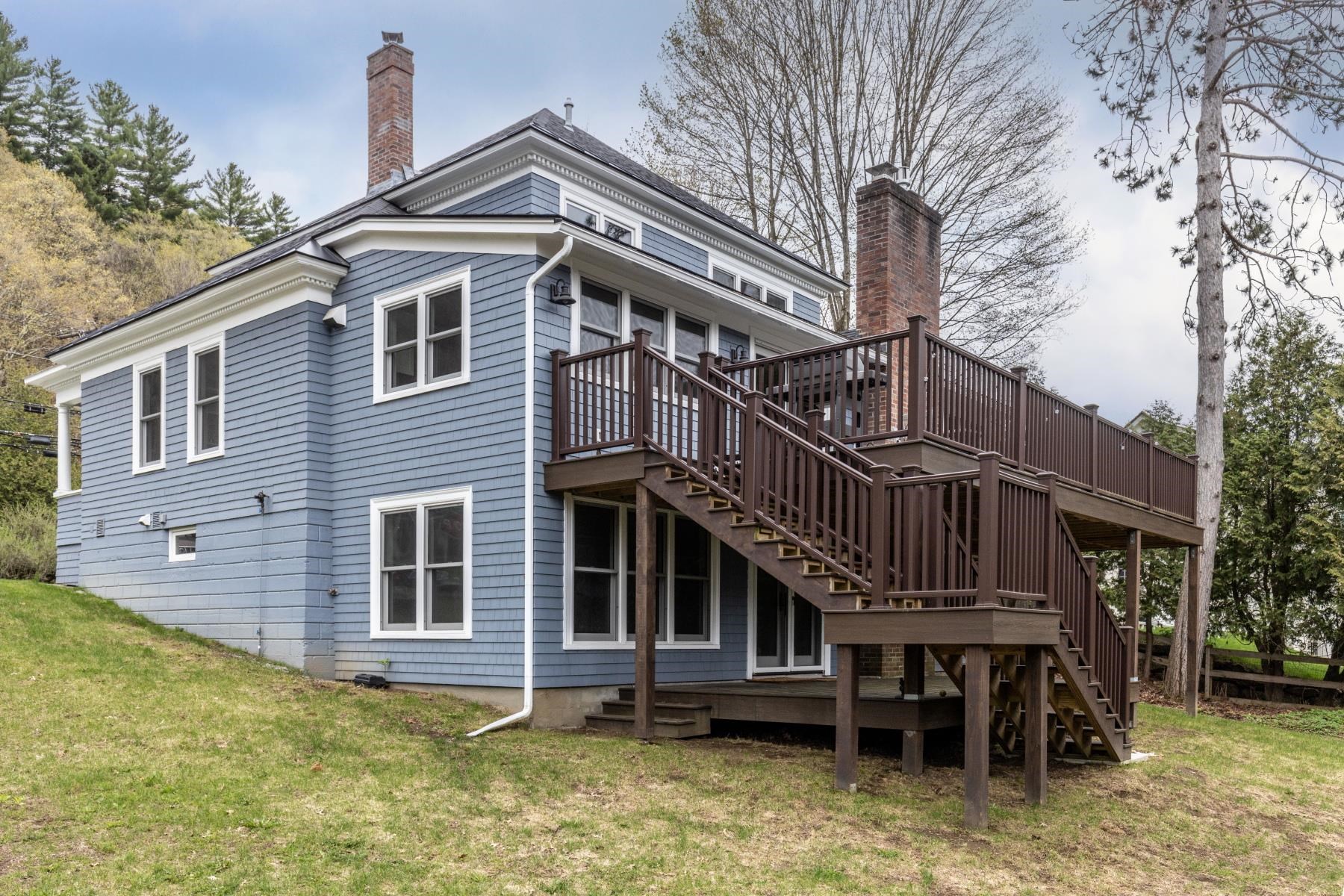 405 Maple Street Stowe, VT 05672 - Photo 12 of 46