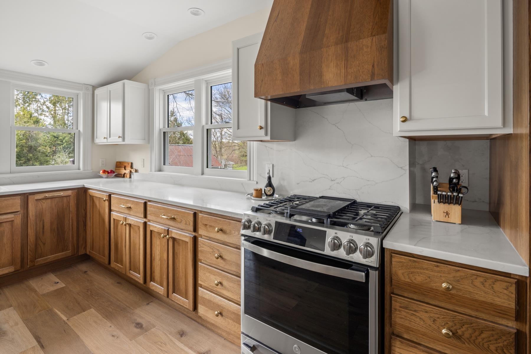 405 Maple Street Stowe, VT 05672 - Photo 14 of 46