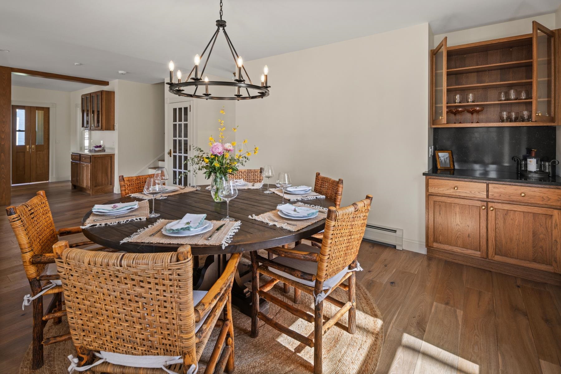 405 Maple Street Stowe, VT 05672 - Photo 4 of 46