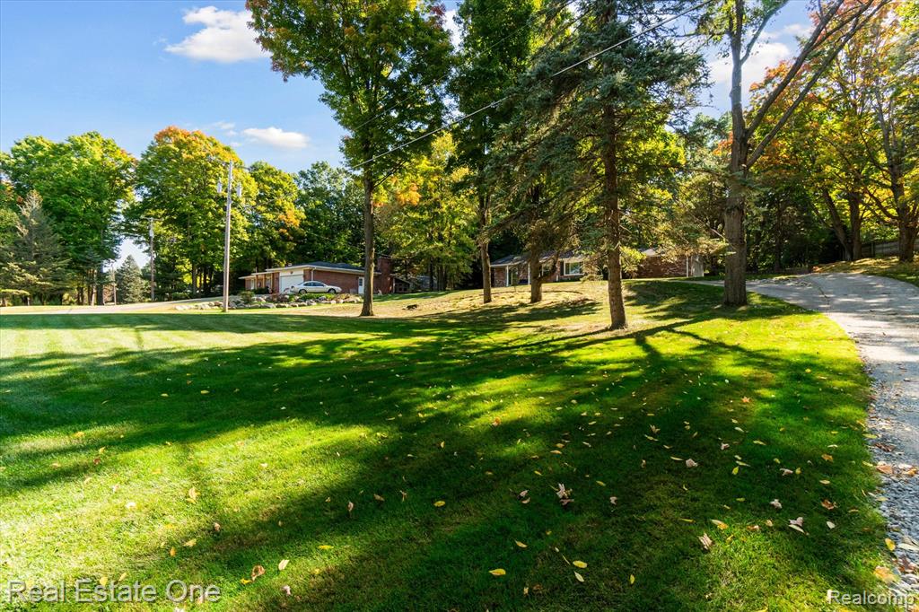12160 White Lake Road Fenton, MI 48430 - Photo 46 of 46