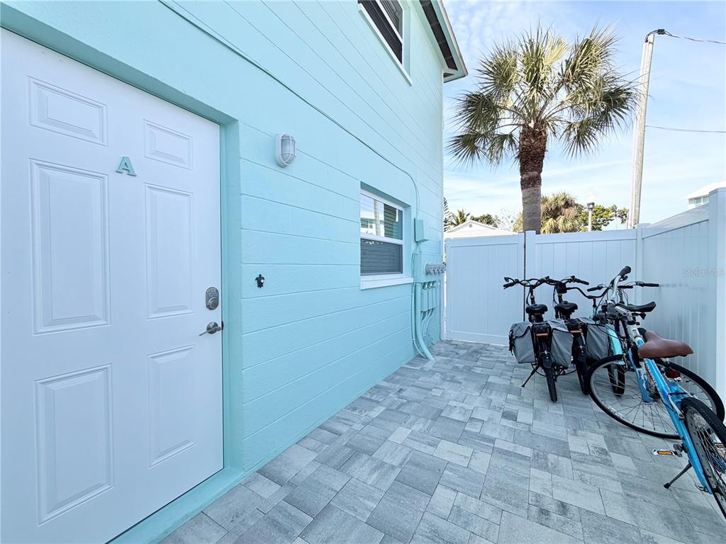 117 140th Avenue East Madeira Beach, FL 33708 - Photo 15 of 46