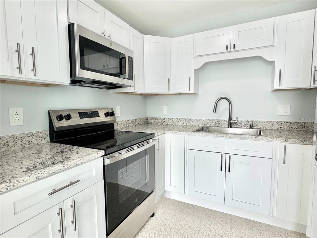 117 140th Avenue East Madeira Beach, FL 33708 - Photo 24 of 46