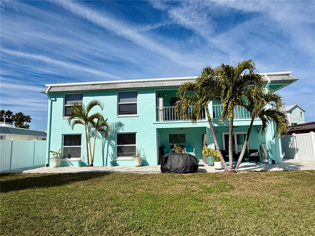 117 140th Avenue East Madeira Beach, FL 33708 - Photo 7 of 46