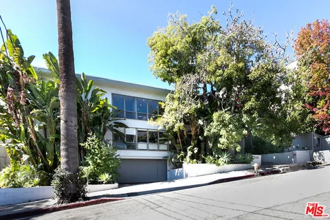 $588,000 | 1145 Larrabee Street, Unit 6, West Hollywood, CA 90069