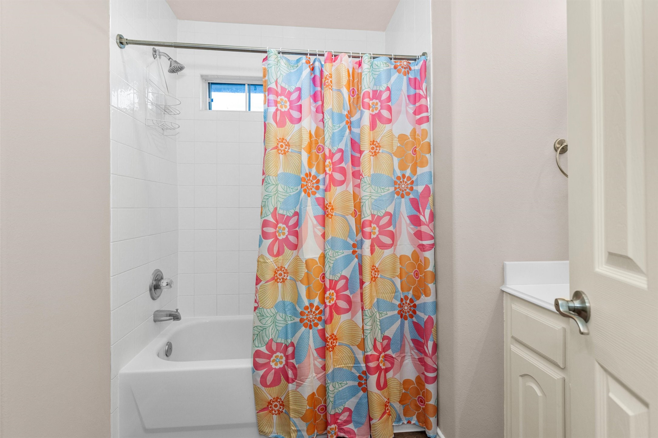 30110 Legends Ridge Drive Spring, TX 77386 - Photo 42 of 49 a bathroom with a bath tub