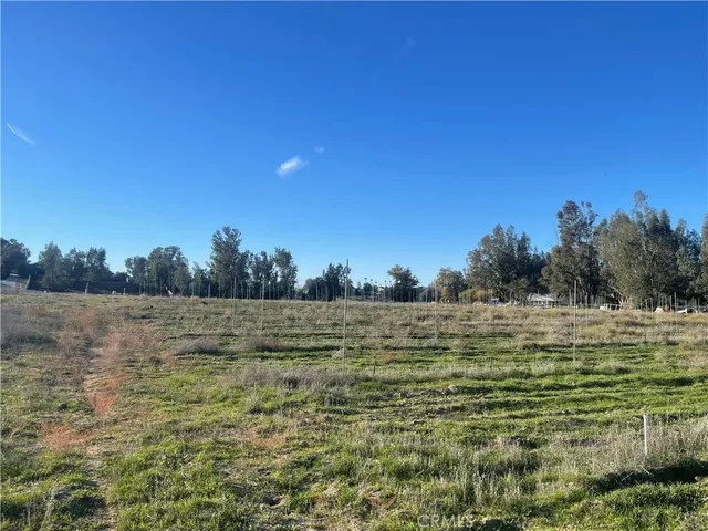 a view of an outdoor space and a yard