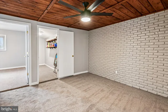 a view of empty room