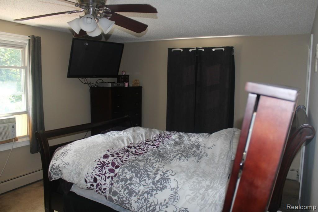 24224 Chapman Road Macomb, MI 48042 - Photo 13 of 21 IMG_2844.jpg