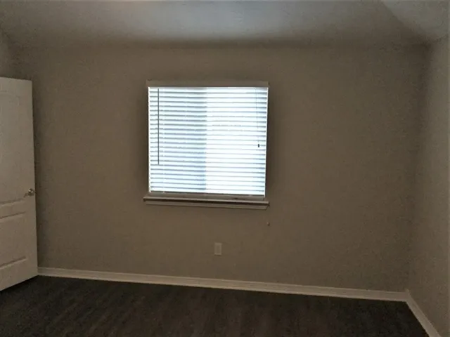 $2,015 | 2213 Perkins Crossing Drive, Conroe, TX 77304